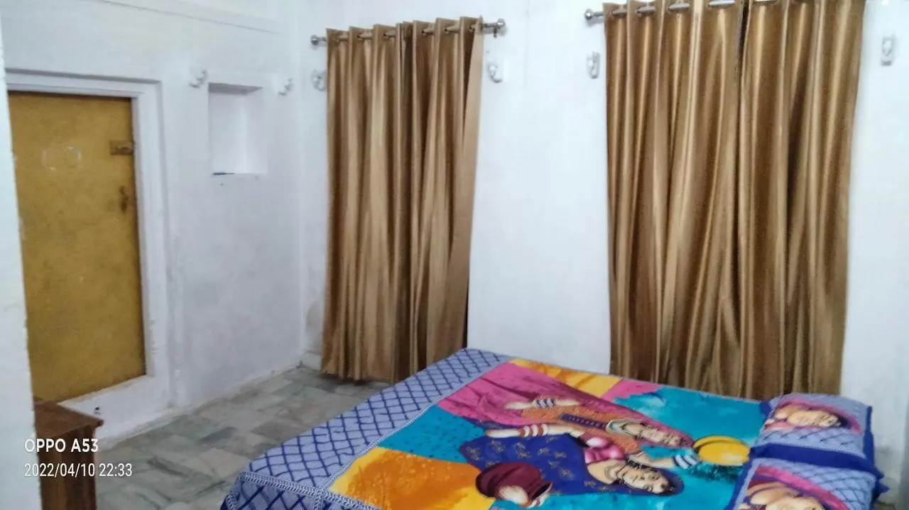 Hotel Shri Swami Sheetal Das Akhada B1-88 Assi , Near Pushkar Talab,Varanasi, Ashram Dharmshala Affittacamere