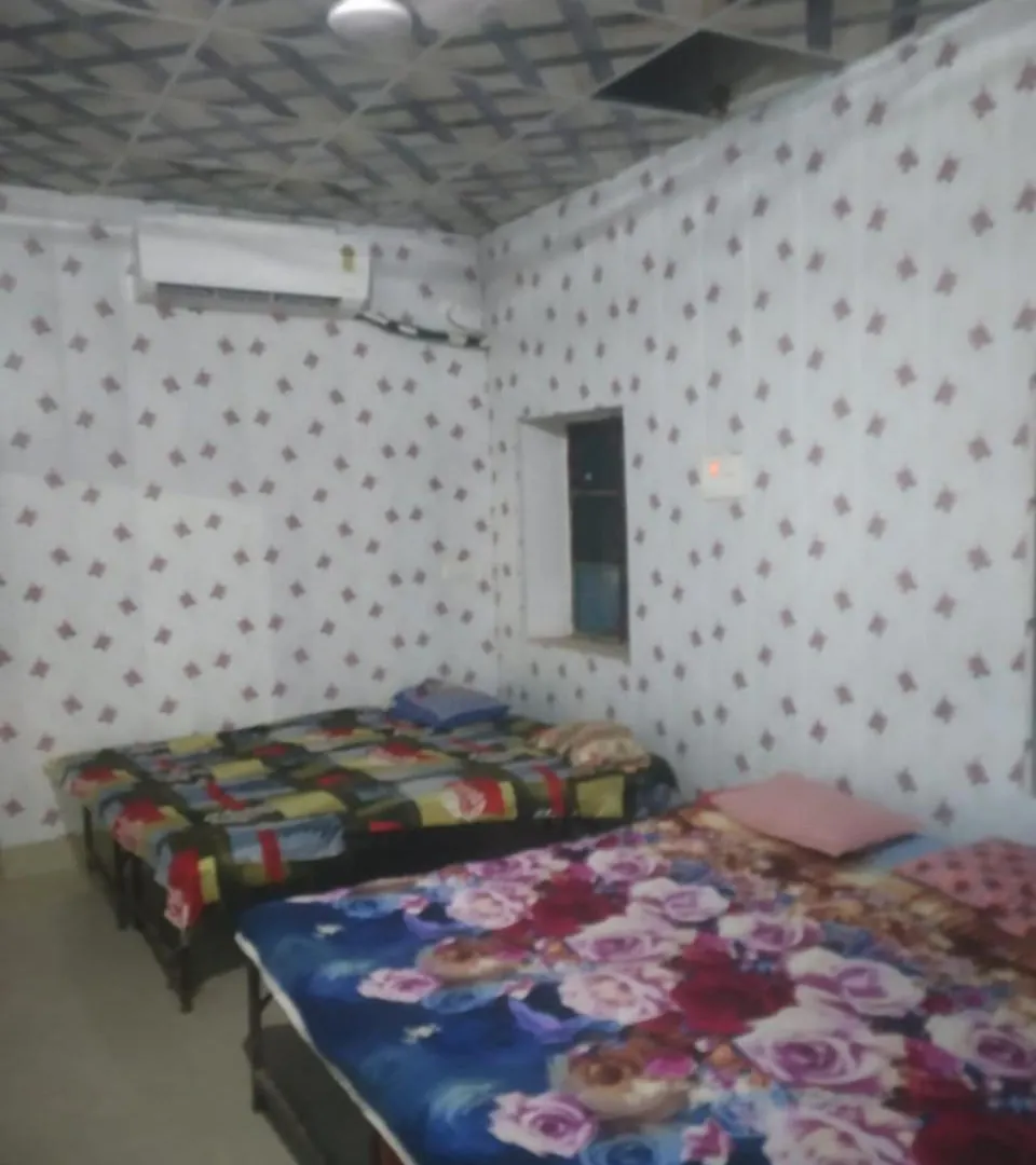 Hotel Shri Swami Sheetal Das Akhada B1-88 Assi , Near Pushkar Talab,Varanasi, Ashram Dharmshala Varanasi